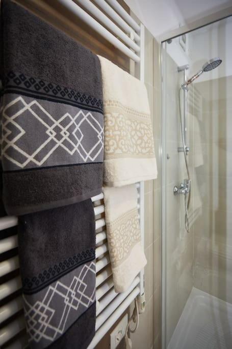 Center Aviano Comfort Suite Free Parking Wifi Exterior photo